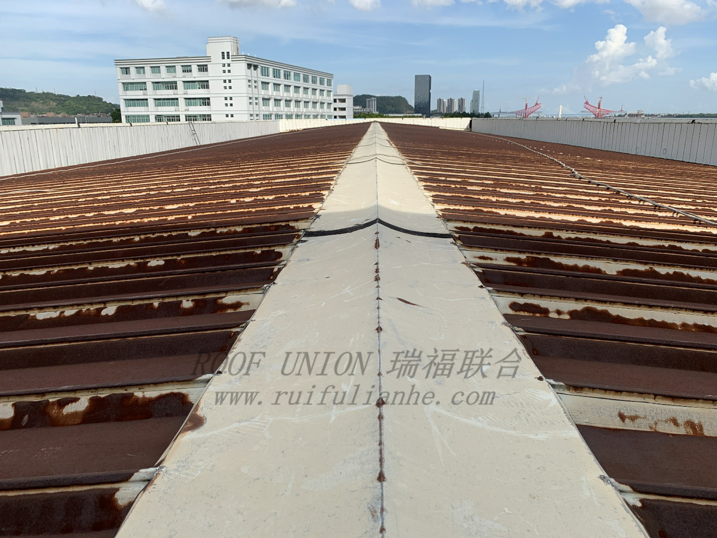 广东某大型钢铁生产企业金属屋面防水防腐翻新工程